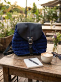 Mochila artesanal trapillo azul marino con ecocuero negro